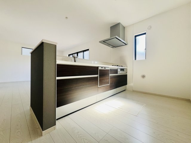 前橋市南町の外観|駐車スペース３台可◎