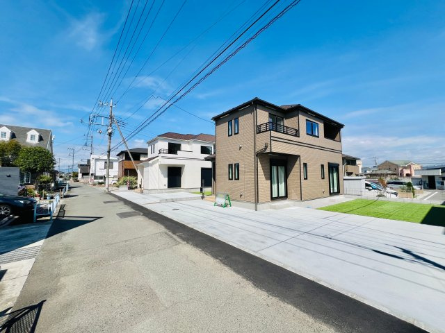 前橋市天川大島町の前面道路含む現地写真|閑静な住宅地♪