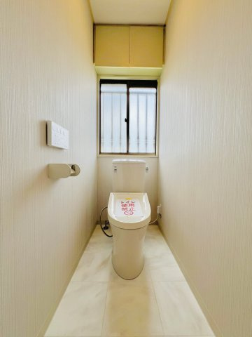 前橋市広瀬町のトイレ|清潔感のあるトイレは、1.2階に◎
