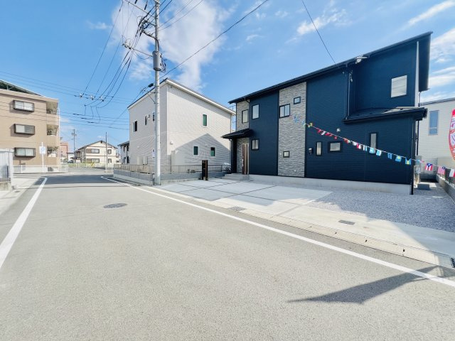 前橋市後家町の前面道路含む現地写真|前面道路6ｍで焦らず駐車もできます♪