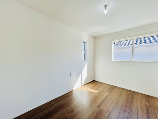 前橋市朝日町の洋室|お子様の一人部屋デビューにも最適♪