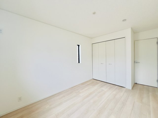 前橋市河原浜町の洋室|お子様の一人部屋デビューにも最適♪