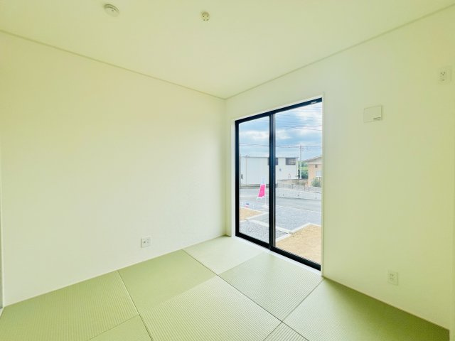 前橋市河原浜町の和室|和の風情を演出する洋風和室◎