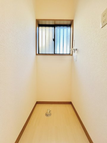 前橋市粕川町込皆戸の洗面所|洗濯機のスペースも確保◎