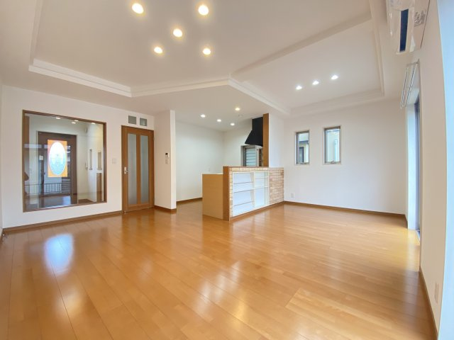 【居間・リビング】 | 南区土河原町