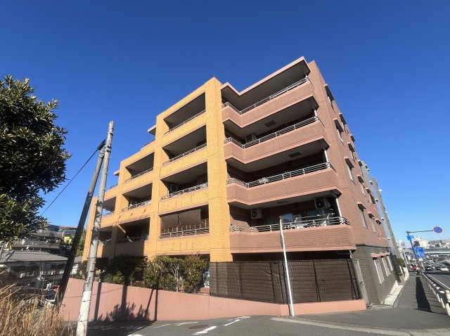 アーバンフォレスト藤が丘の外観