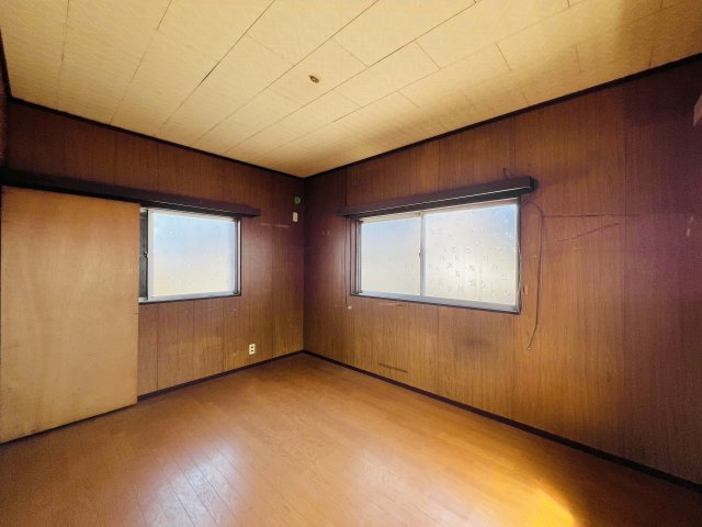 前橋市青柳町の洋室|6帖のゆったりした洋室です