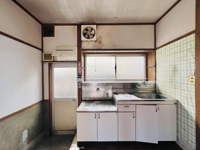 前橋市青柳町のキッチン|コンパクトなキッチンで掃除もラクラク