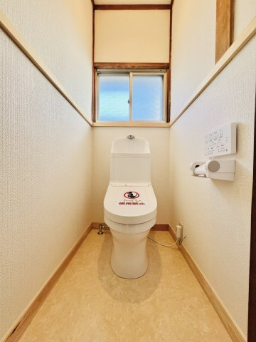 前橋市龍蔵寺町のトイレ|１F　トイレ交換済！