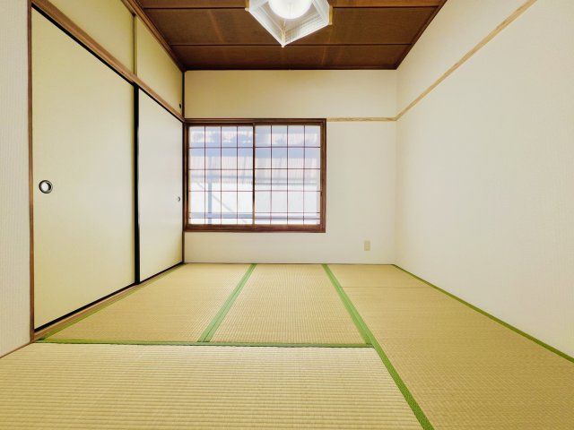 前橋市龍蔵寺町の和室|4.5帖の和室は、趣ある安らぎ空間。来訪時や家事スペースとしても重宝します