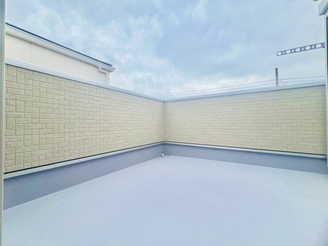 太田市下小林町のバルコニー|日当たりも良好な広々としたバルコニー♪