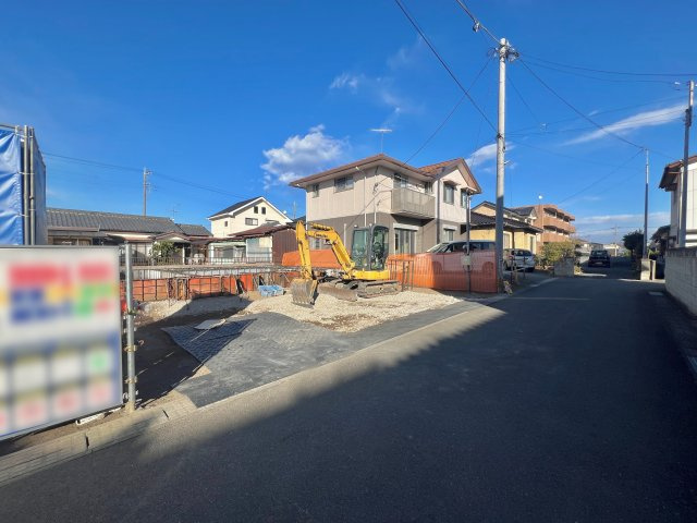 太田市亀岡町の前面道路含む現地写真|車の通りも少なく駐車も楽々♪