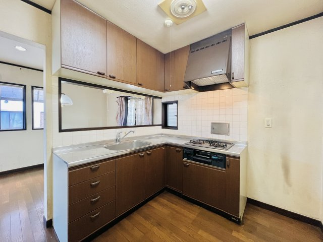 太田市台之郷町のキッチン|収納も充実でお料理も快適に出来るキッチン