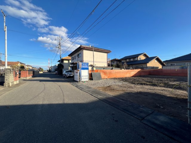 太田市新田早川町の前面道路含む現地写真|車の通りも少なく駐車も楽々♪