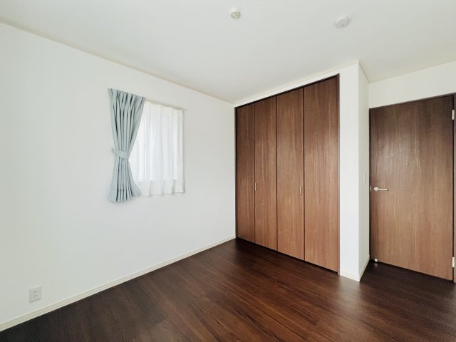 太田市由良町の洋室|お子様の一人部屋デビューにも最適♪