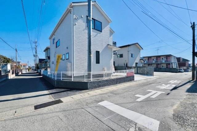 太田市藤久良町の前面道路含む現地写真|車の通りも少なく駐車も楽々♪