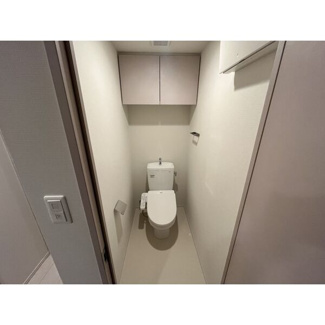 【トイレ】 | スプランディッド玉造DUE | 落ち着いた色調のトイレです
