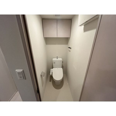 【トイレ】 | スプランディッド玉造DUE | 落ち着いた色調のトイレです