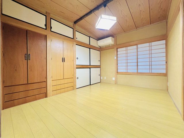 桐生市川内町2丁目の洋室|6帖の洋室は、お子様のお部屋や書斎としても♪