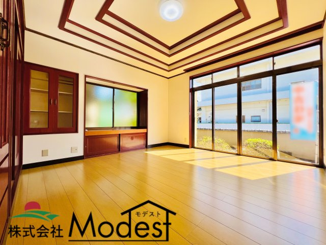 桐生市川内町2丁目の居間・リビング|明るく開放的な洋室♪