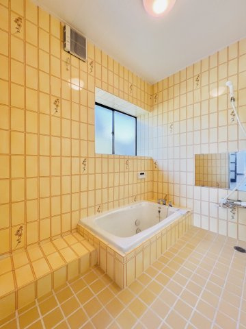 桐生市川内町2丁目の浴室|ゆとりのある浴室で日々の疲れも癒されます♪