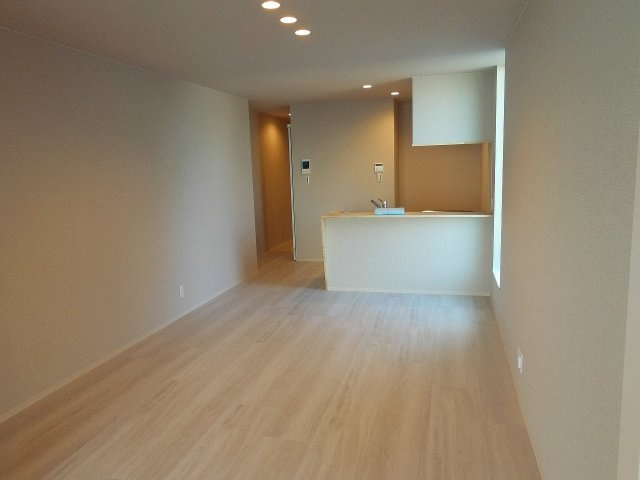 ブロンテ大久保の居間・リビング