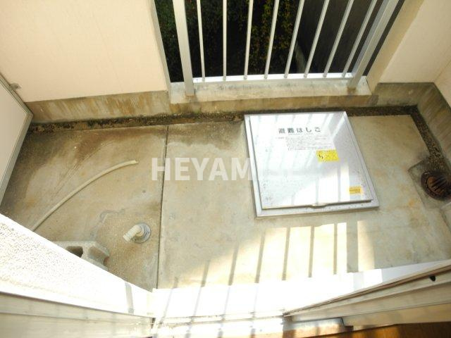 ベルメゾンのバルコニー|※反転間取りのお部屋の画像です※現況を優先します