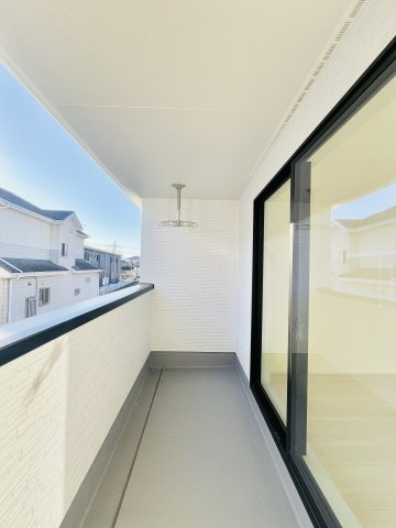 高崎上小鳥町のバルコニー|プライベート空間も確保できるインナーバルコニー♪