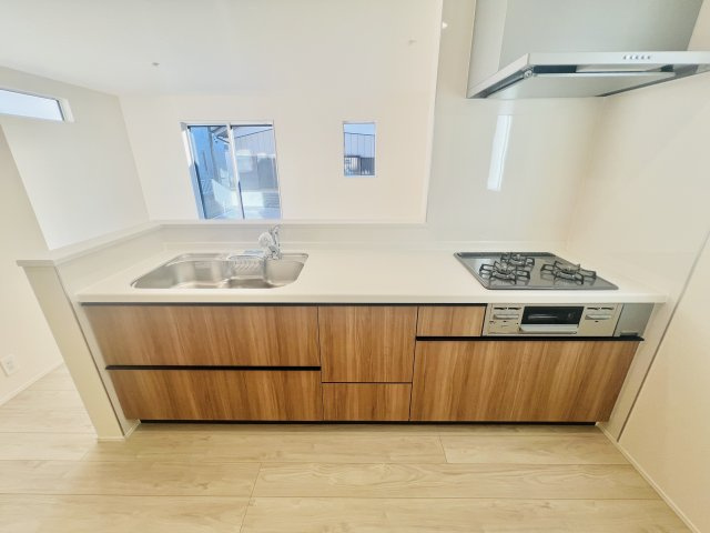 高崎並榎町のキッチン|ご家族との会話も弾む、対面キッチン♪