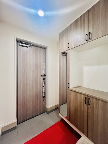 高崎並榎町の玄関|シューズインクローク付きの玄関♪