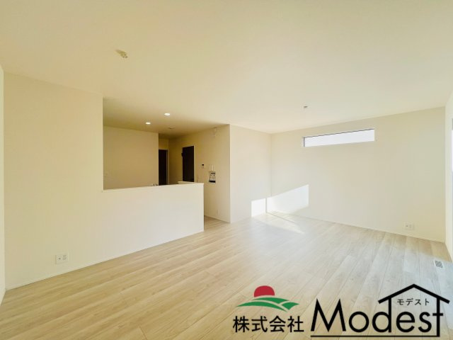 高崎並榎町の居間・リビング|家具の配置も考えやすいLDK♪