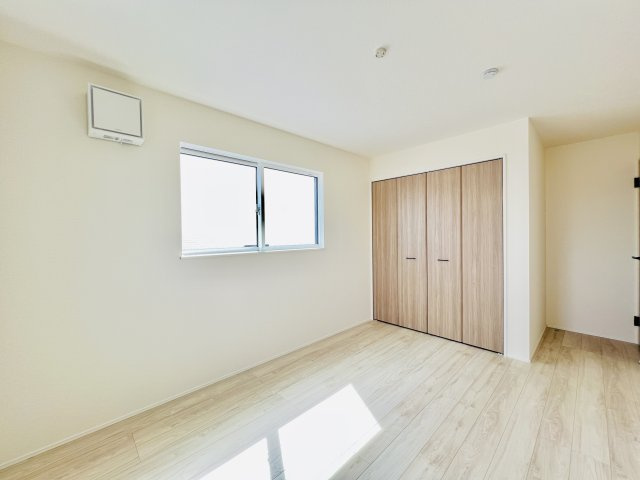 高崎倉賀野町の洋室|お子様の一人部屋デビューにも最適♪