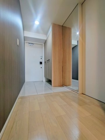 イニシアブラン住之江公園の玄関