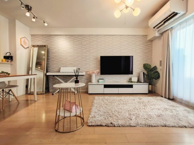 イニシアブラン住之江公園の居間・リビング