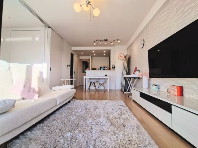 イニシアブラン住之江公園の居間・リビング