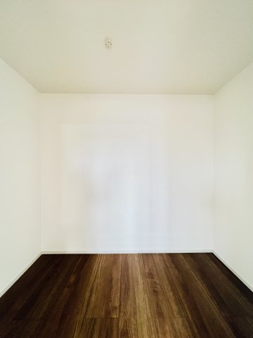 高崎市下之城町の収納|高さのある物もたっぷり収納可能なウォークインクローゼット♪