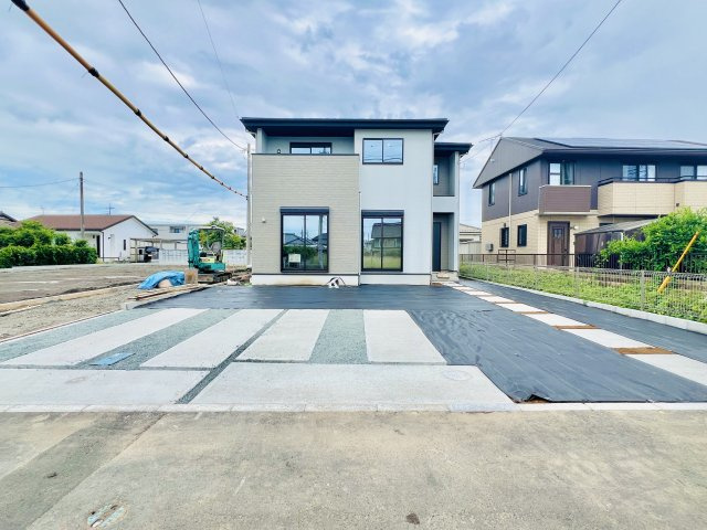 高崎市下之城町の外観|駐車スペース3台可♪