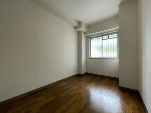 高倉山ハイツの寝室