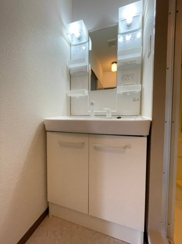 高倉山ハイツの洗面所