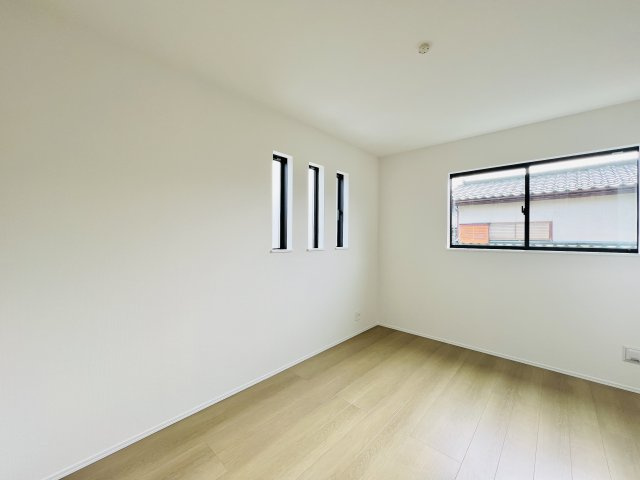 高崎市双葉町の洋室|インテリアの統一感を作りやすい洋室♪