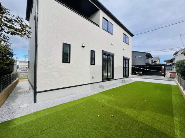 高崎市双葉町の庭|BBQなども楽しめるお庭スペース♪