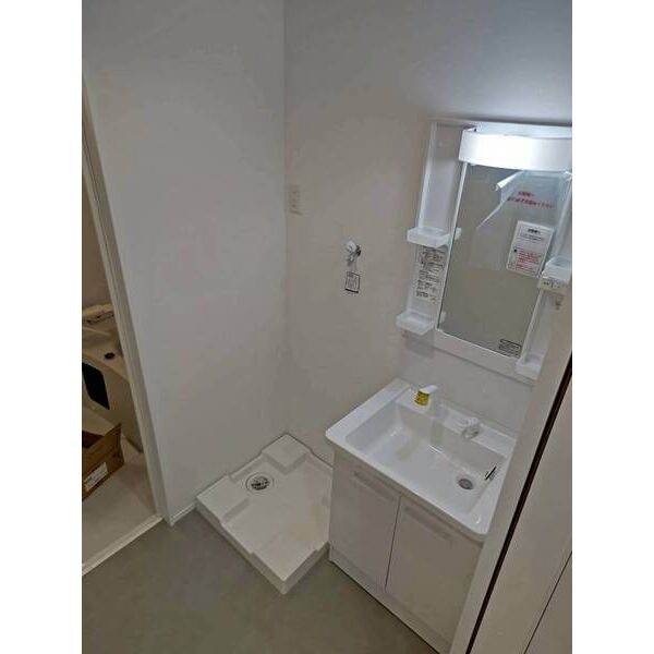 太宰府市宰府５丁目のアパートの洗面所