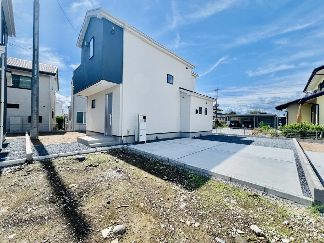 高崎市新保田中町の外観|駐車スペース２台可◎