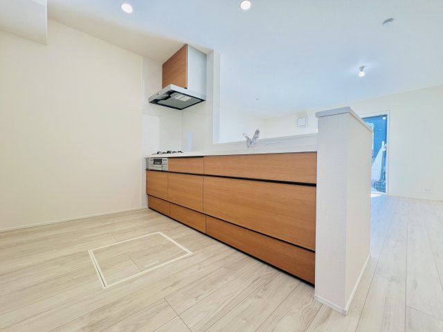 高崎市江木町のキッチン|作業スペースも広くお料理も快適に♪