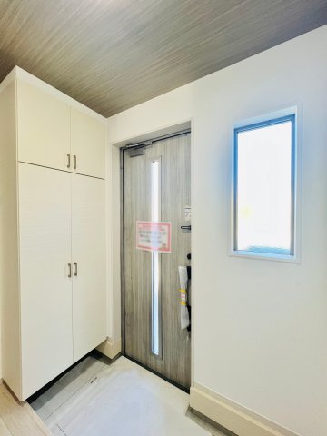 高崎市矢中町の玄関|履物の着脱もスムーズにできる玄関◎