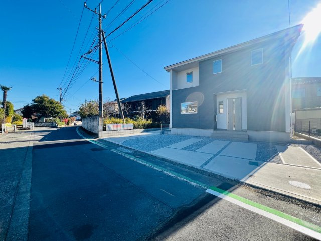 高崎市矢中町の前面道路含む現地写真|車の通りも少なく駐車も楽々♪