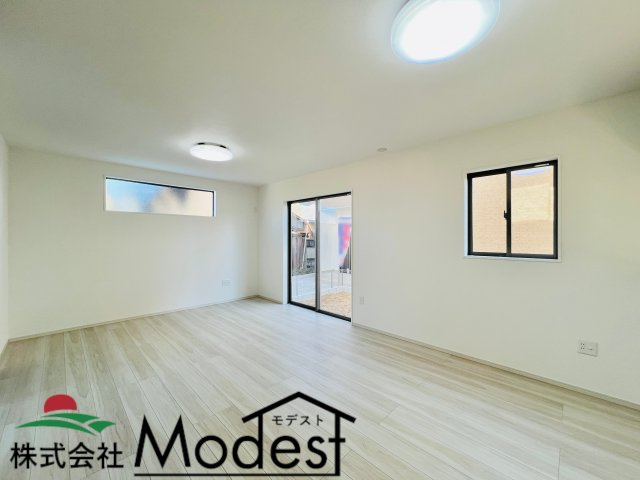 高崎市矢中町の居間・リビング|広々開放的な17.2帖リビング♪