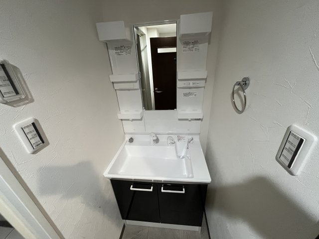 ウィステリア神戸湊川の洗面所