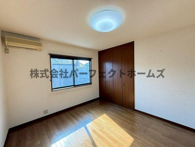 津田東町3丁目戸建　賃貸の居間・リビング|ゆったりとしたリビングです