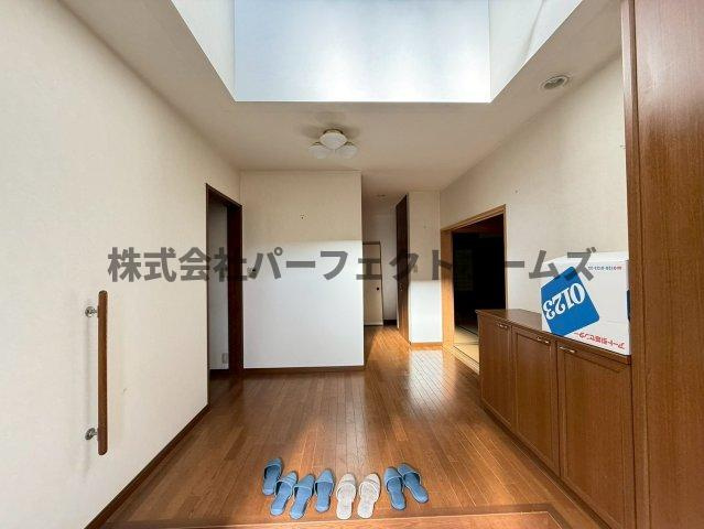 津田東町3丁目戸建　賃貸の居間・リビング|リビングです